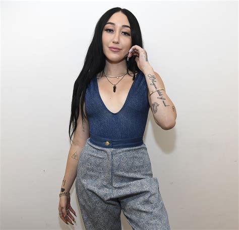 noah cyrus facebook